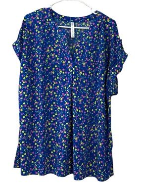 Women's Navy Floral V-Neck Tunic Top